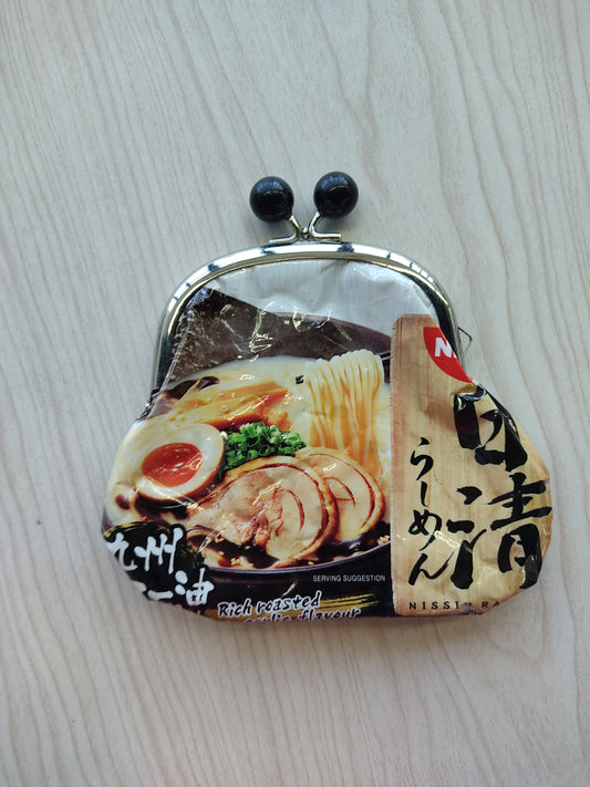 Upcycled Food Wrapper - Kiss Lock Pouch (Round Black) White Ramen