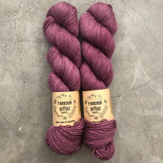 Parkour Kitties Fibers - 60% Superwash Merino, 20% Mulberry Silk & 20% Ramie